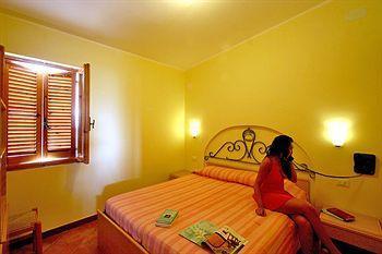 Residence Villaggio Smedile Capo Vaticano Ngoại thất bức ảnh